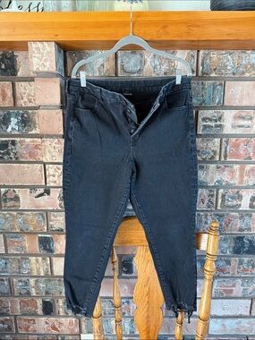 American Eagle Outfitters Black Skinny Button-Fly Jeans